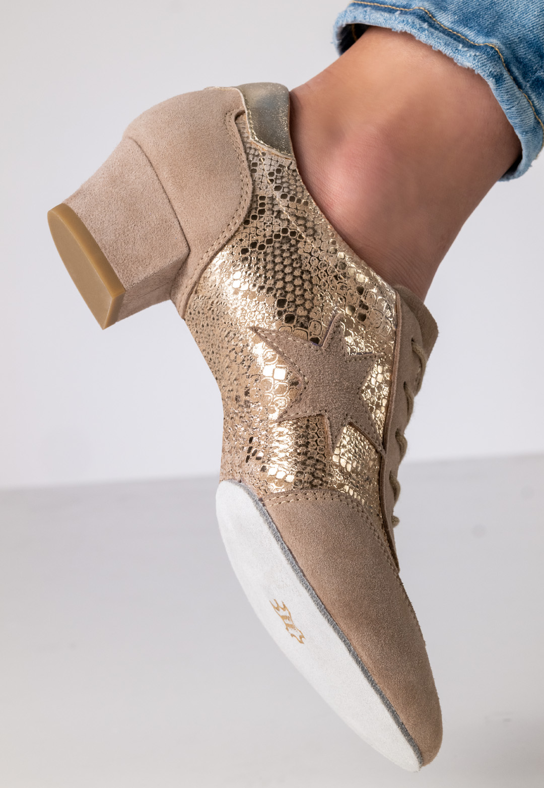 Ariana, chaussures d'entraînement "Werner Kern" – Image 2